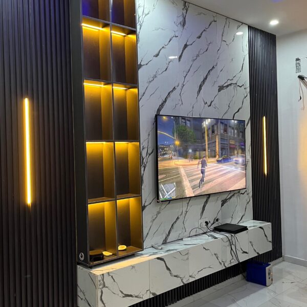 Praise Series 6 TV console
